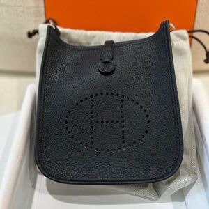 Hermès 2025 Evelyne TPM 16 in black noir clemence leather -- NWT